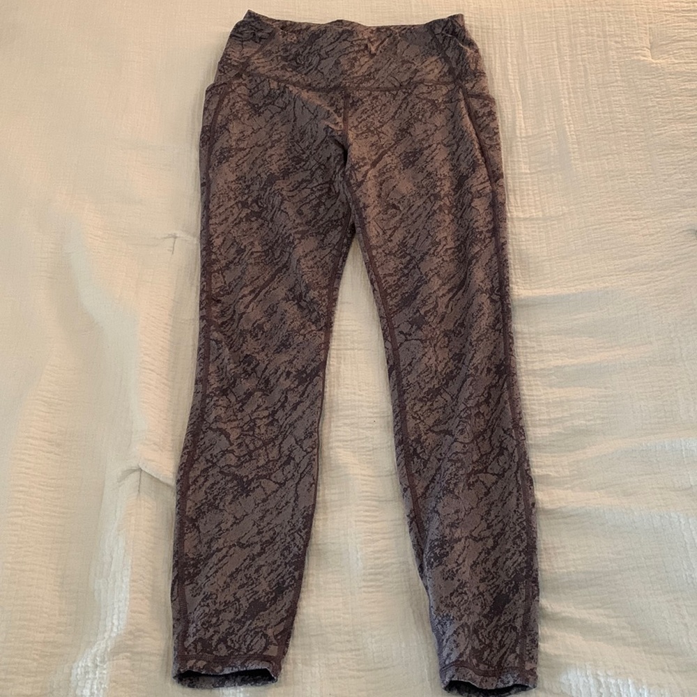 Target - All in Motion Ankle Length Leggings (Size Small)
